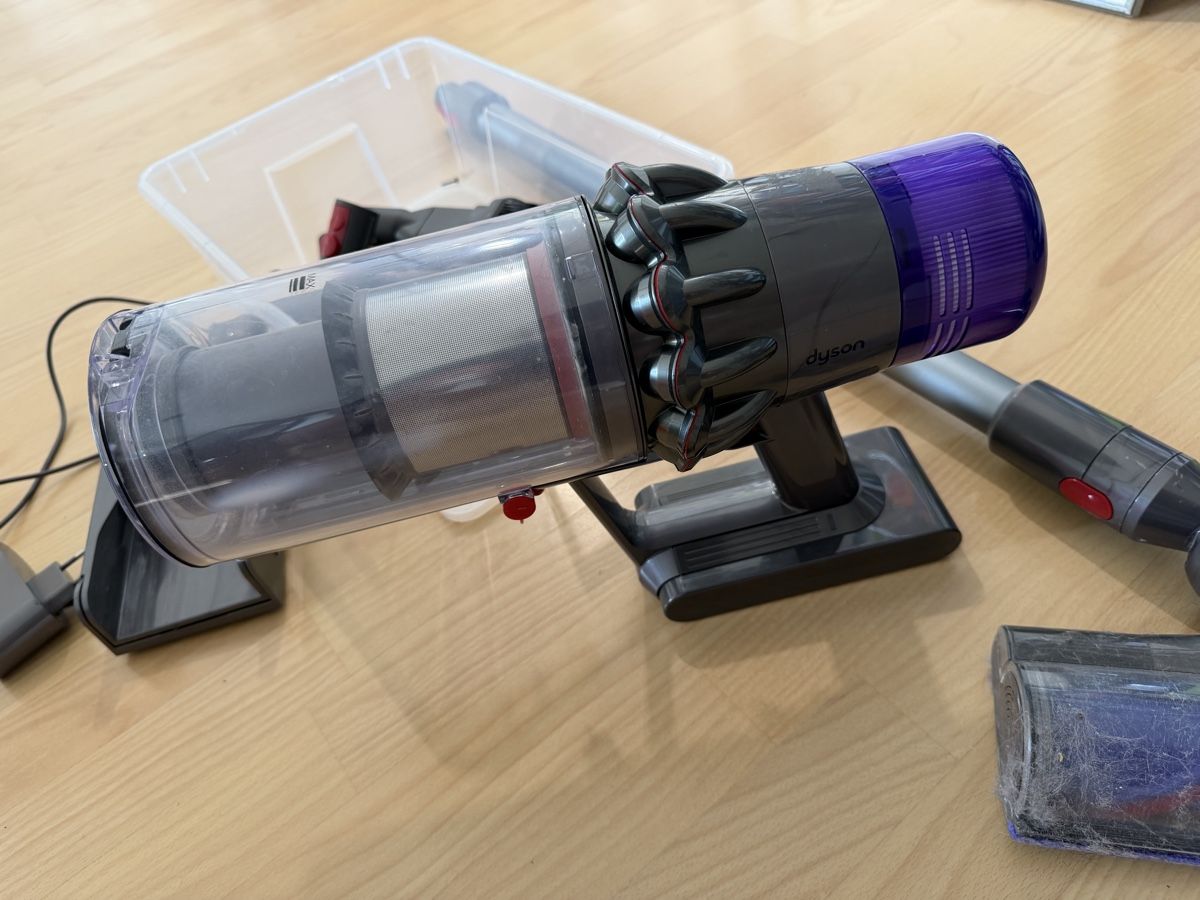 Dyson Aspirateurs & Accessoires: Dyson V11 Absolute Extra Defekt – Défectueux à Luzern par Setuper