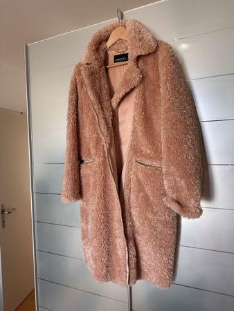 Marc Cain Mantel Grösse 38 kuschelig. Ideal für Herbst