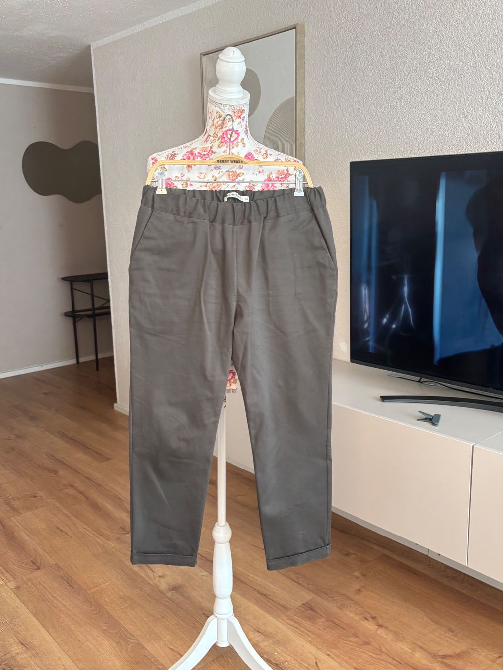 Lis Lareida Hosen: Lis Lareida Hose Baumwolle – Gebraucht aus St. Margrethen SG von dijanaO