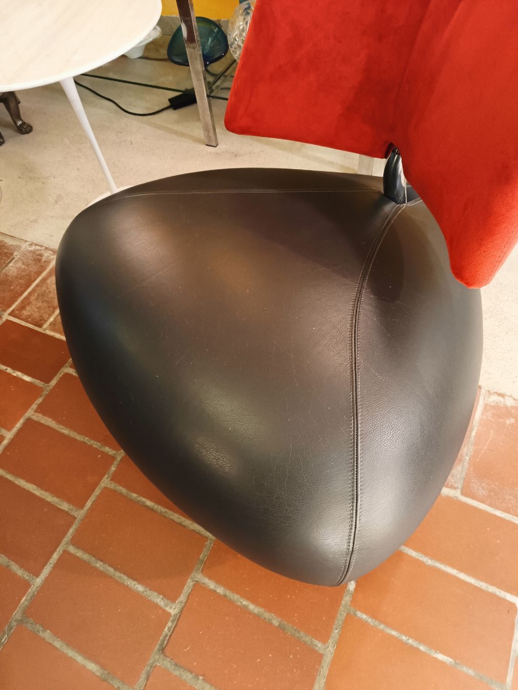 Leolux Poltrone: Design Sessel Leolux Pallone – Usato da Winterthur venduto da style-and-design.zrh 5