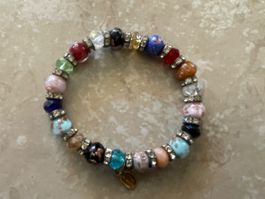 Armband mit bunten Perlen und Steinen guter Zustand