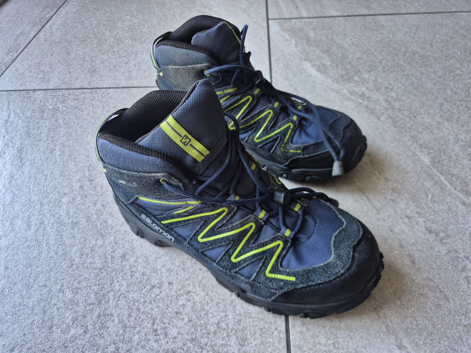 Salomon Schuhe für Jungen: Salomon Wanderschuhe Kinder Grösse 37 gebraucht – Gebraucht aus Frauenfeld von Dragonheart 1