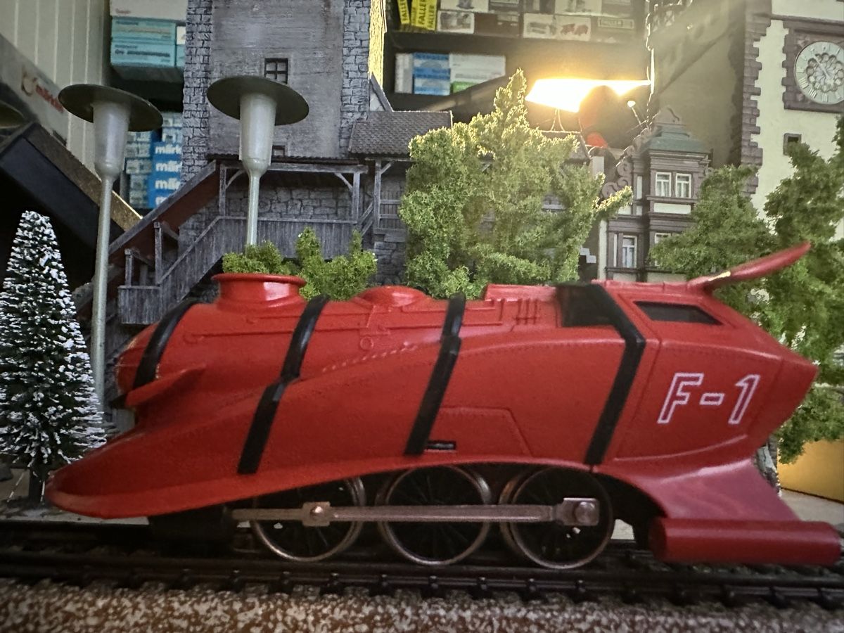 Märklin Modelleisenbahnen: Märklin Alpha F-1 Lok – Gebraucht aus Lupsingen von New-Haven 1