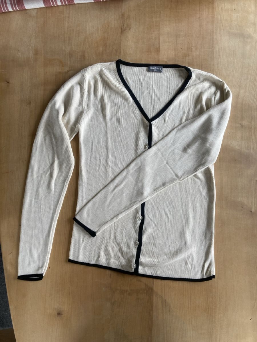 Modissa Camicette: Modissa Silk Jäckchen M – Usato da Herisau venduto da Sifgana 1