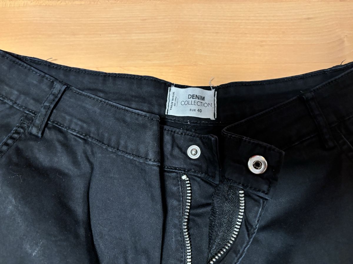 Pantaloni: Schwarze Hose 40 – Usato da Kesswil venduto da Branca-01 7