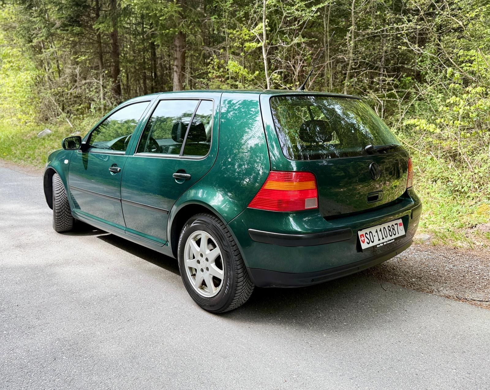 VW Automobili: VW Golf 4 2.0 – Usato da Niederbuchsiten venduto da SoGo4 4