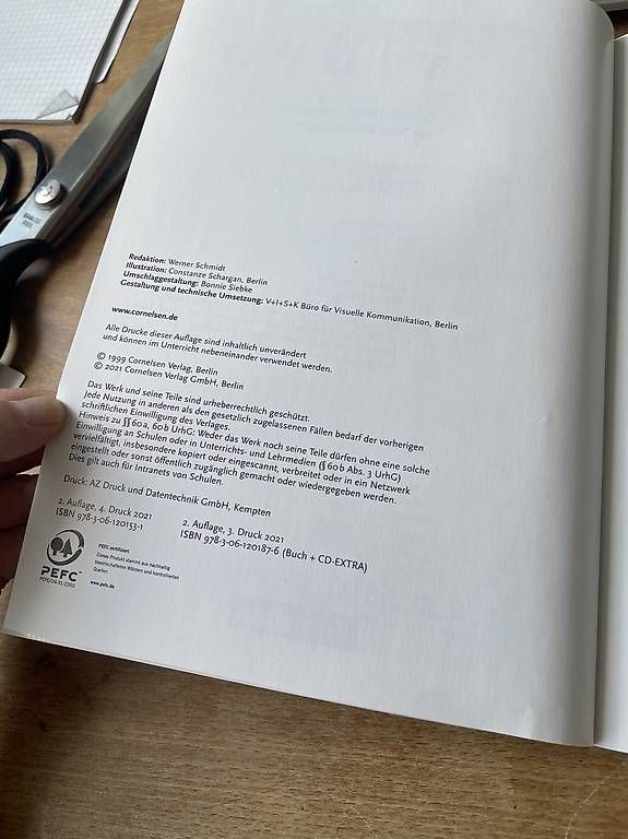 Libri: Lateinisch Kurzgrammatik Video – Usato da Dietlikon venduto da VintageStudioZurich 3