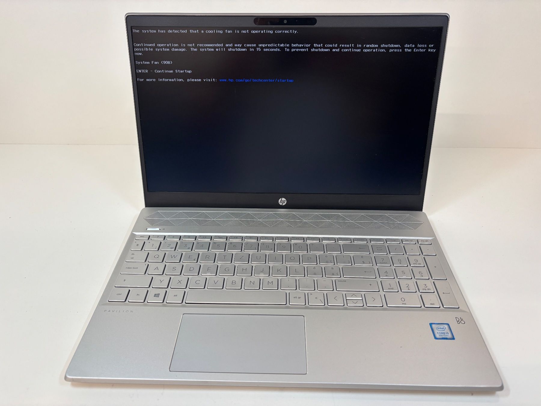 Hewlett Packard Notebook: Notebook 15.6" HP Pavilion 15-cs1906, Intel Core i5, DEFEKT – Difettoso da Lachen SZ venduto da alcom-electronics