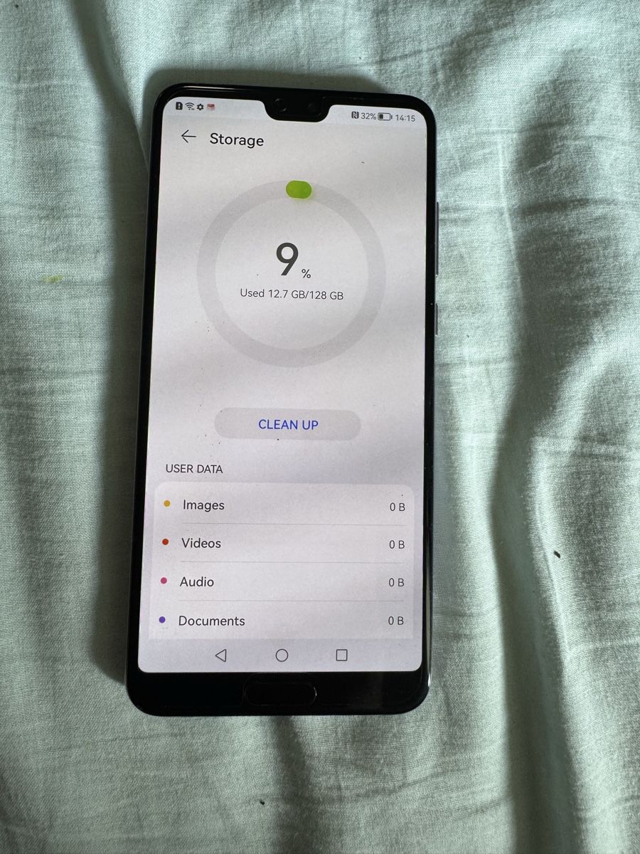 Huawei Handys / Smartphones: Huawei P20 Pro 128gb – Neu (gemäss Beschreibung) aus zürich von khalilaktaa 2