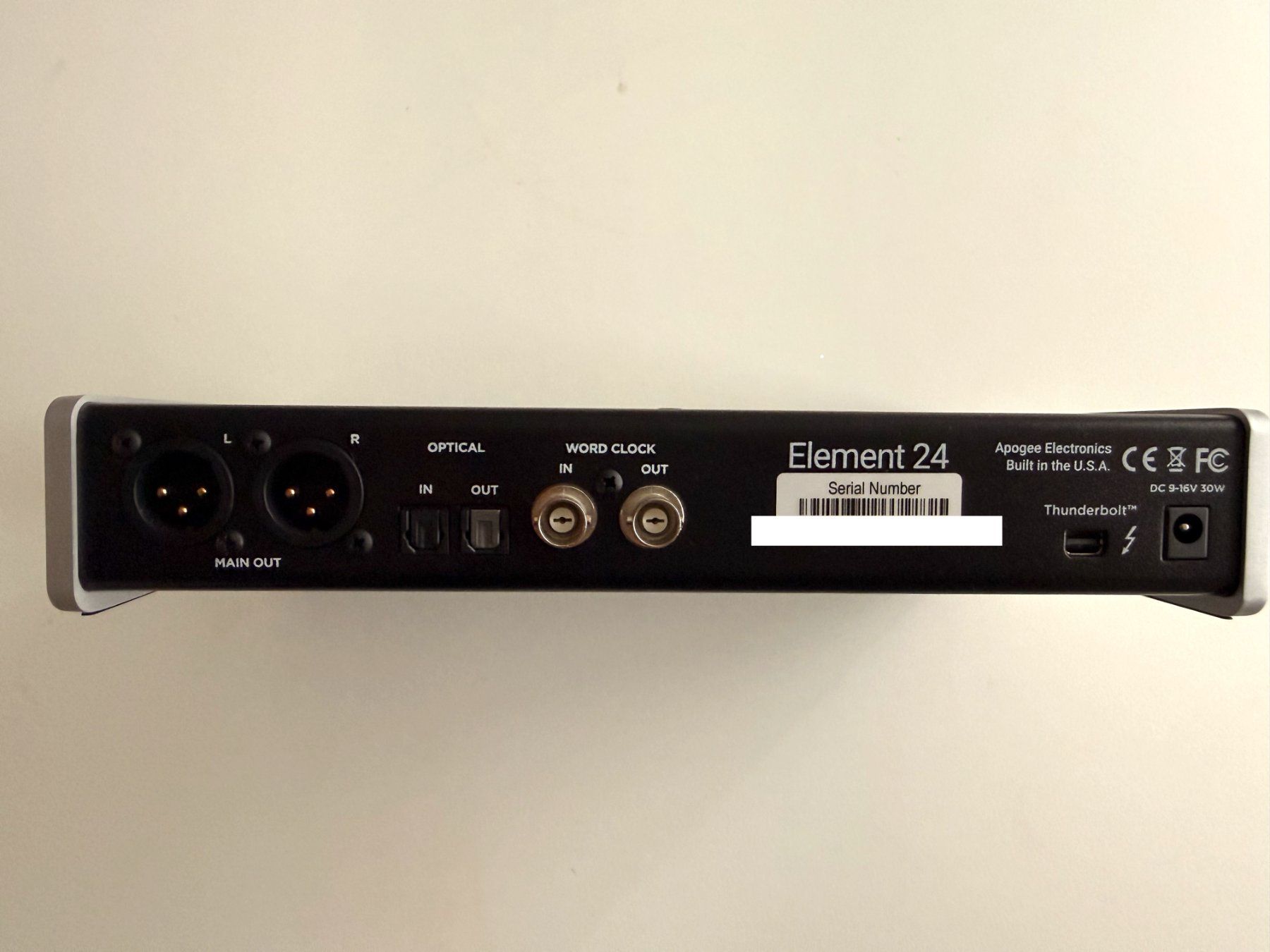 Apogee Studioequipment: Apogee Element 24  Thunderbolt Audio-Interface – Gebraucht aus Adliswil von Dead.Leaves 1