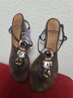 Sandaletten braun mit Verzierungen Grösse 41, gebraucht