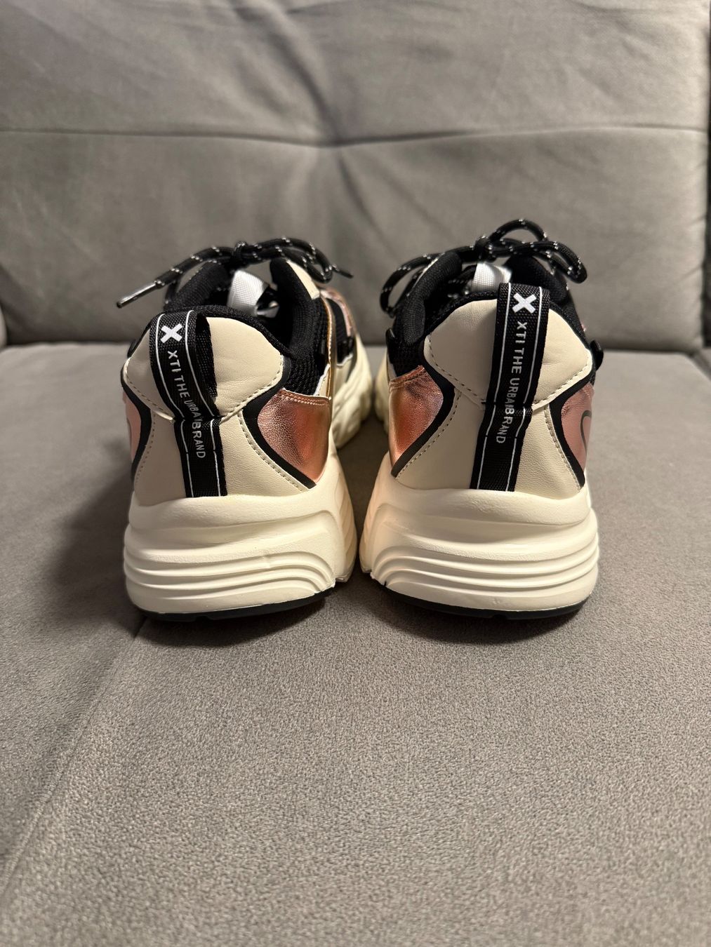 Scarpe da donna: XTI DAMEN SCHUHE GR.41 NEU – Nuovo (secondo la descrizione) da Uster venduto da SAMMELPOST 2