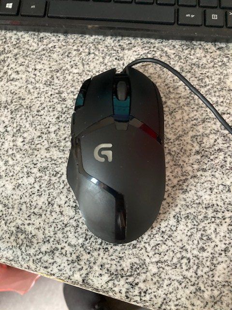 Logitech Maus: Logitech G402 Gaming Maus – Gebraucht aus Untervaz von AndreaC04