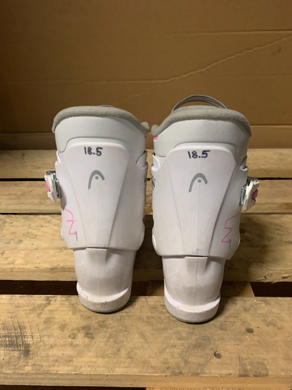 Head Chaussures garçon: Skischuhe, HEAD Z1, Grösse 25 – D'occasion à Schwarzsee par Sidecut 1