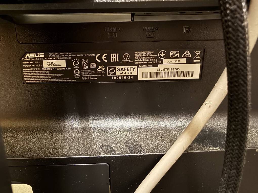 Monitor: Ganzes Homeoffice Setup mit Asus Bildschirm – Usato da Zürich venduto da R7788 2