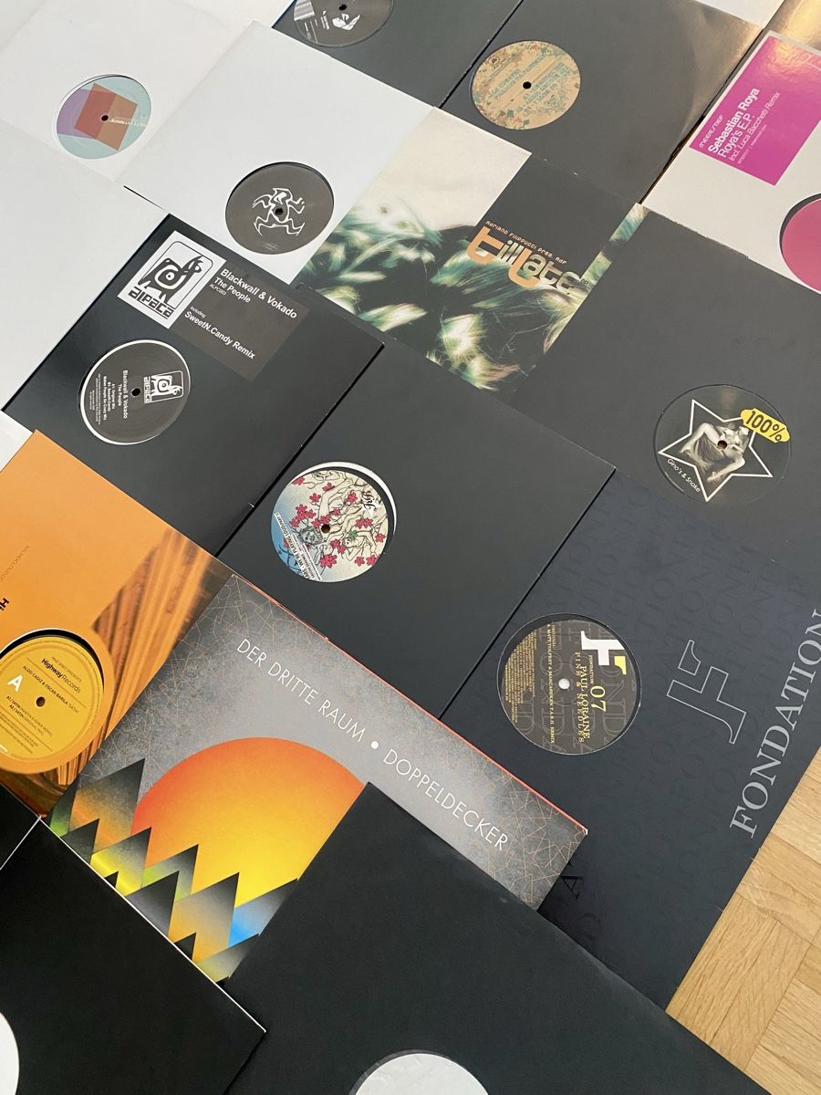 Dischi in vinile: Vinylsammlung Techno Minimal Tech House – Usato da Möhlin venduto da Devilspunchbowl 3