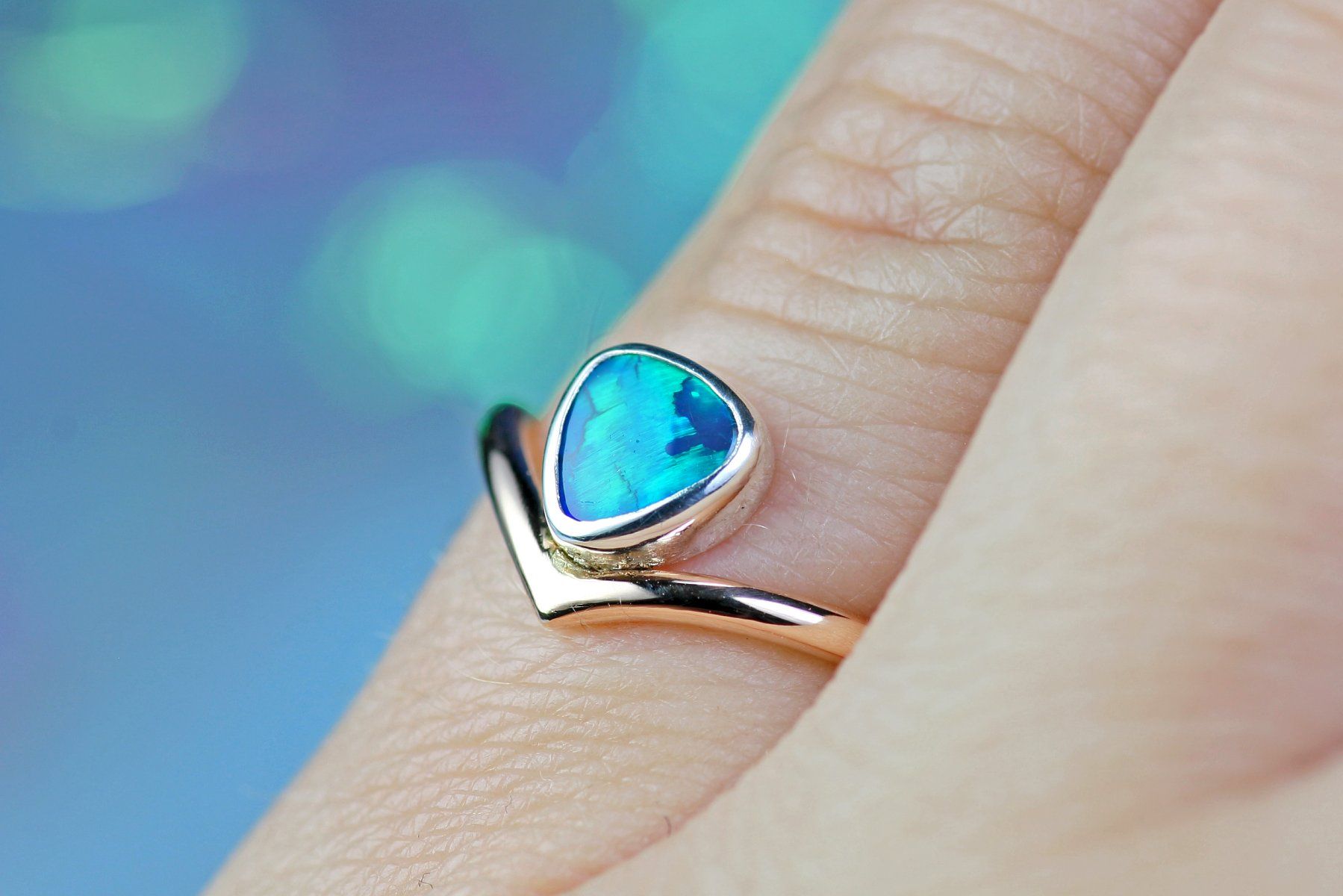 Ringe: AURORA ETERNA Bicolor Ring in 18k Roségold mit Black Opal – Neu und originalverpackt aus Bern von OSONO.Design 2