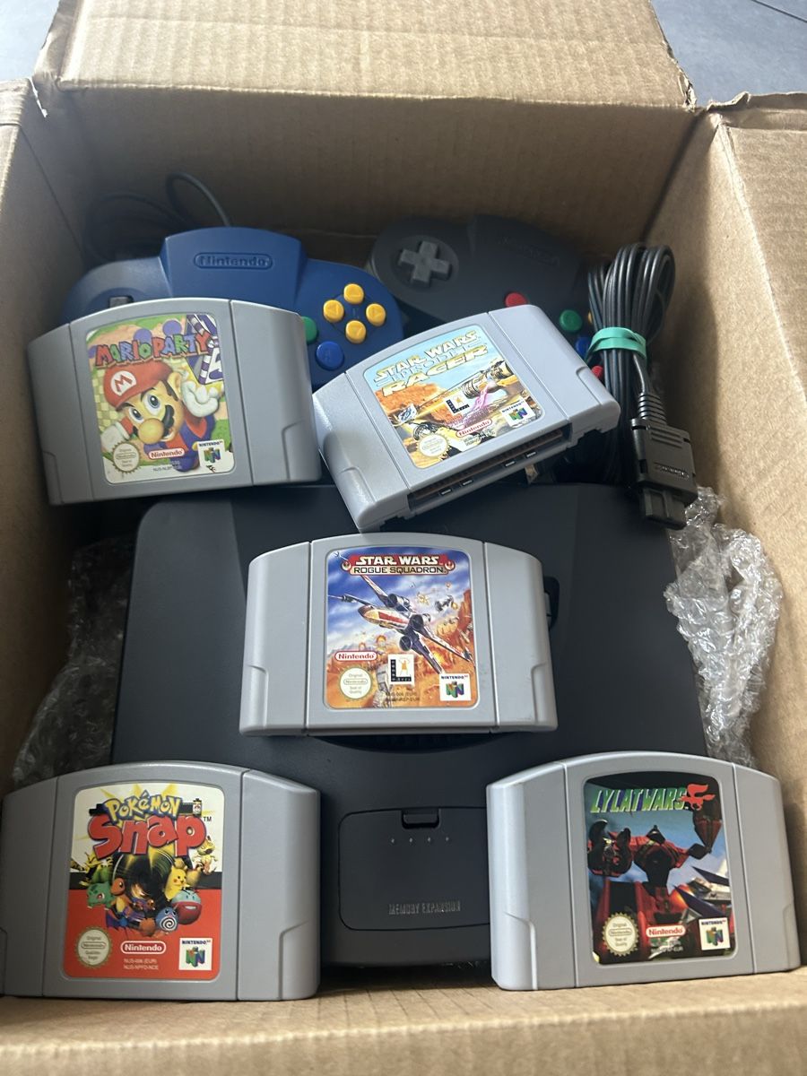 Nintendo Console: Nintendo 64 konsole mit 5 top spiele  – Usato da Oftringen venduto da Breza22 8