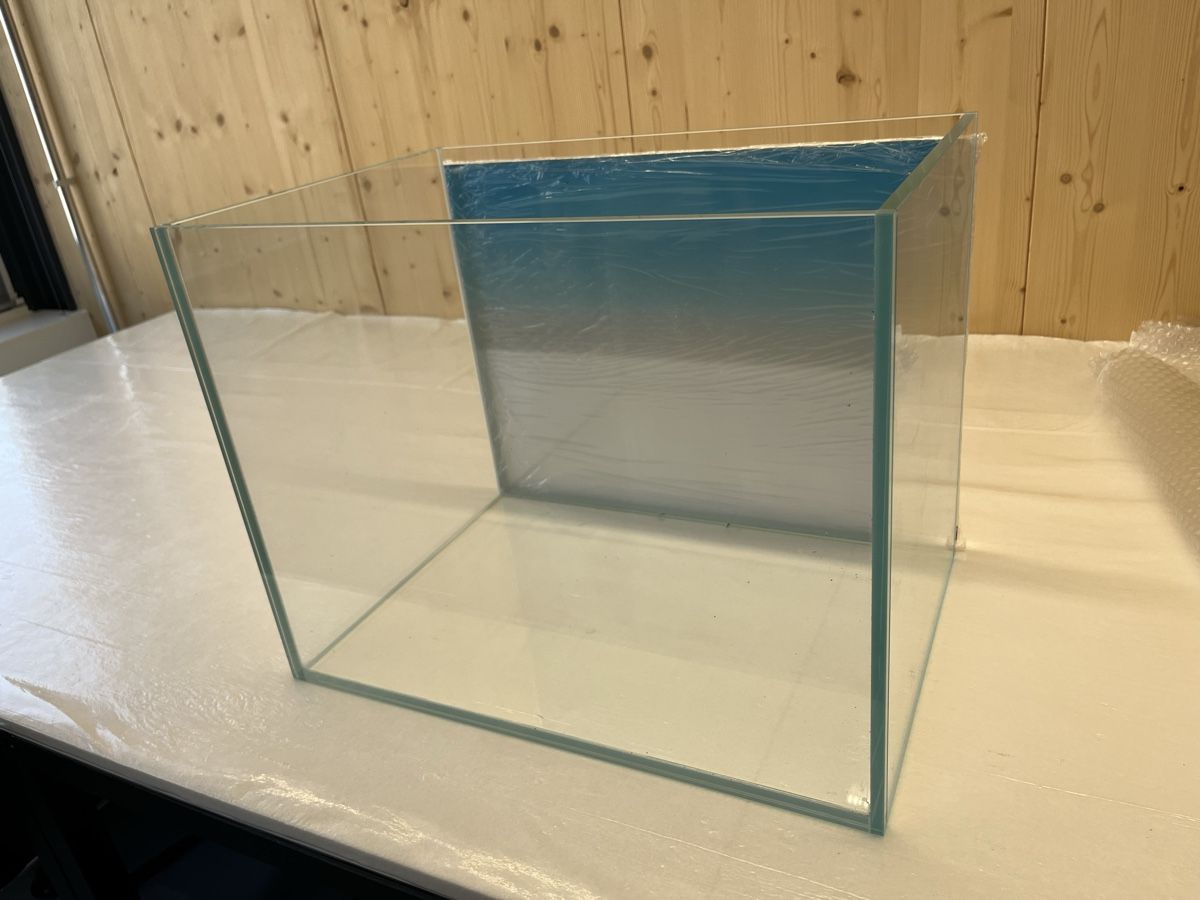 Acquari: Aquarium mit LED-Wand NEU – Nuovo e nell'imballaggio originale da Volketswil venduto da asc_yp5h