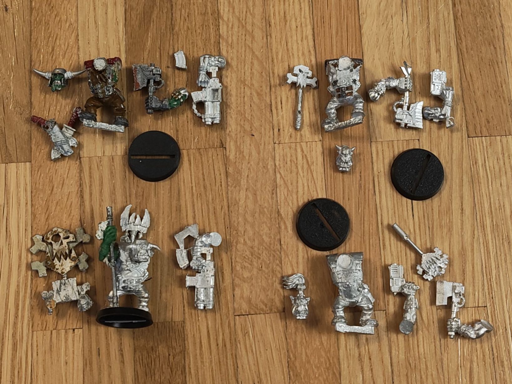Kits de montage: Warhammer 4x Ork Nobz metal oop – D'occasion à Grandson par Batarang 2