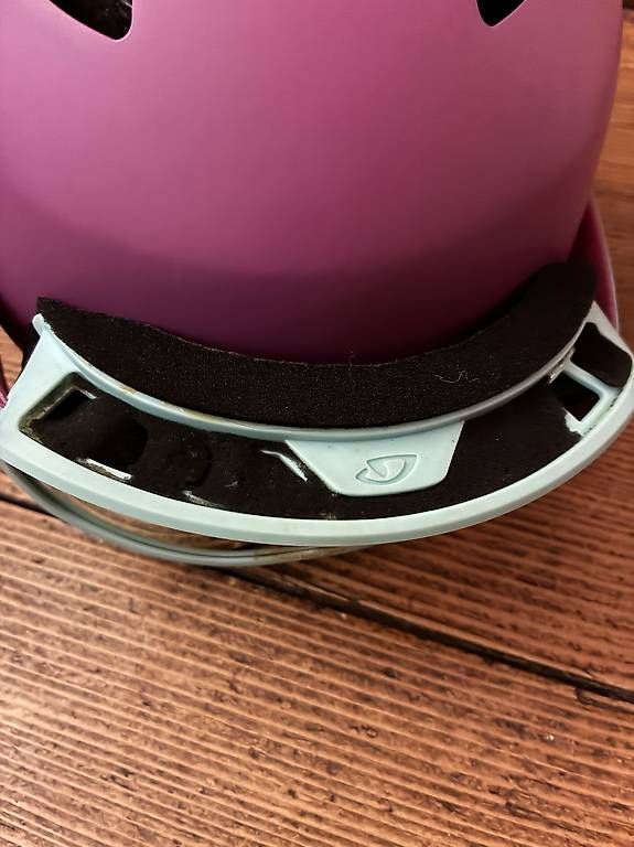 Caschi: Giro Kinderhelm XS 48.5-52 cm unfallfrei mit MIPS – Usato da Knutwil venduto da Momon 4