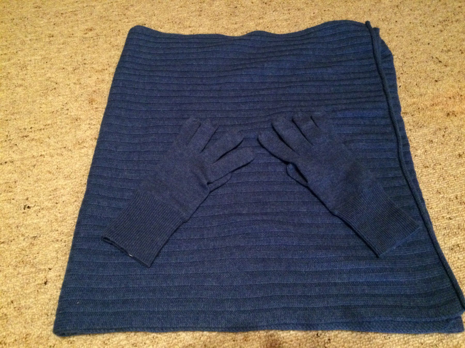 Foulard & Sciarpe: Damenschal Wolle-Kaschmir & Handschuhe, blau – Nuovo (secondo la descrizione) da Buchs AG venduto da ReaNaTsch 1