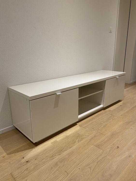 Ikea tv bank deals byas