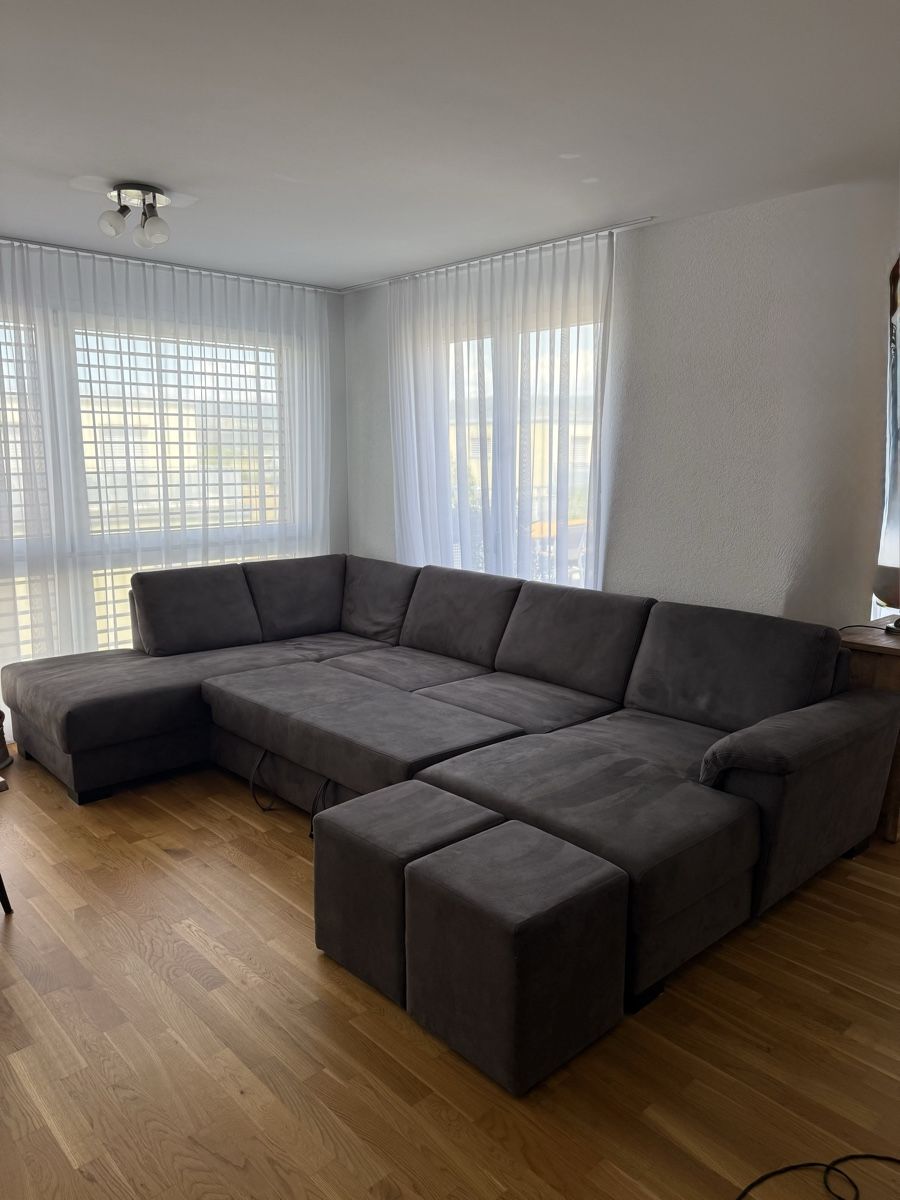 Sofas: U-Sofa Anthrazit mit Schlaffunktion + 2 Hocker – Gebraucht aus Weiach von DanielaCecillia 4