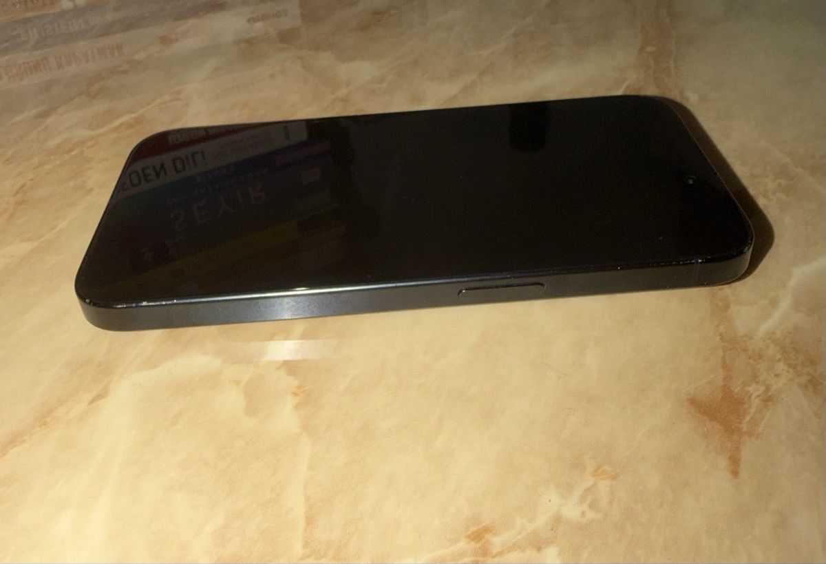 Apple Telefoni cellulari / Smartphones: Iphone 15 Pro 128GB Midnight blue – Usato da Oberburg venduto da Diyi 3