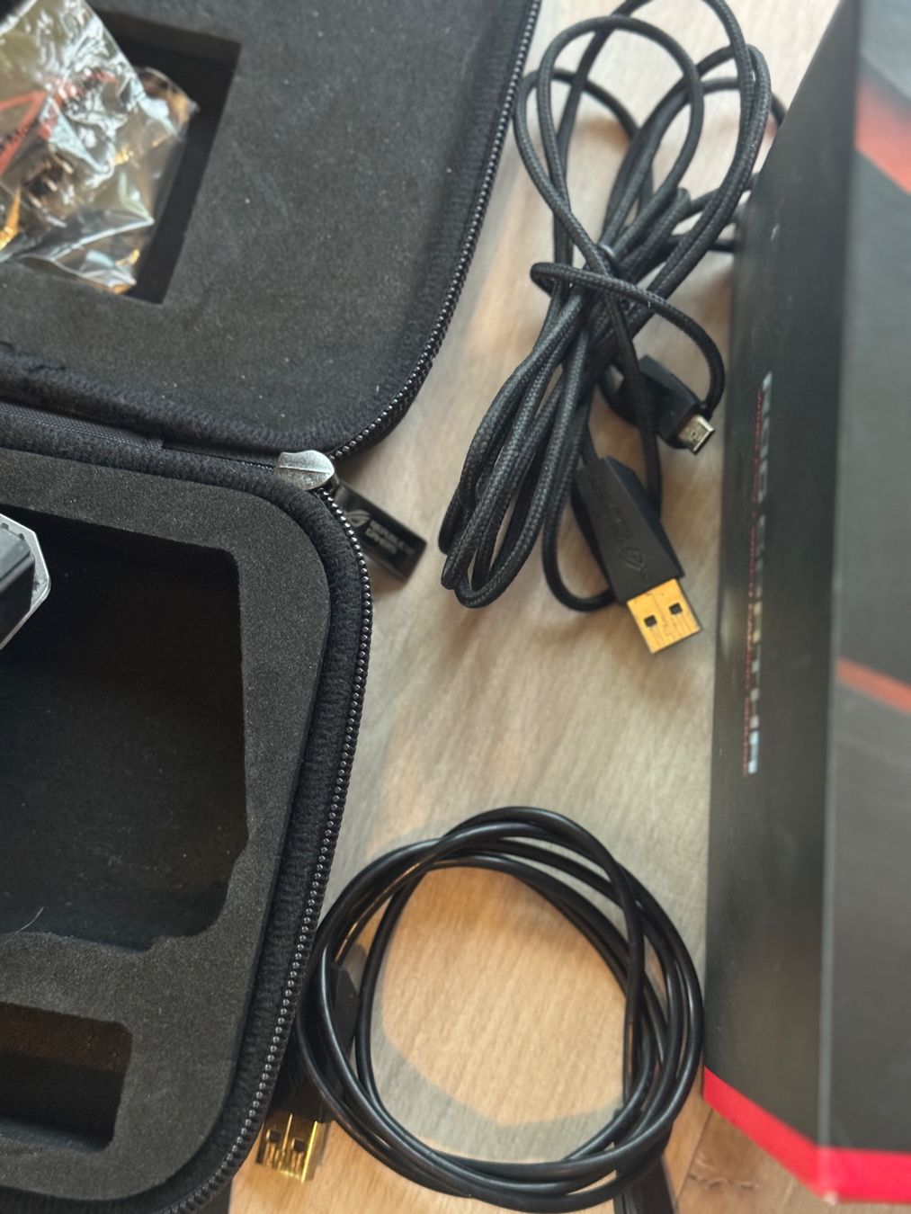 Asus Souris: ASUS ROG SPATHA WIRELESS GAMING MOUSE – D'occasion à Neuchatel par Mr-Nobody 2