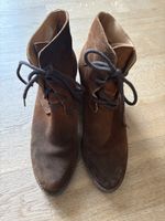 Schnürschuhe