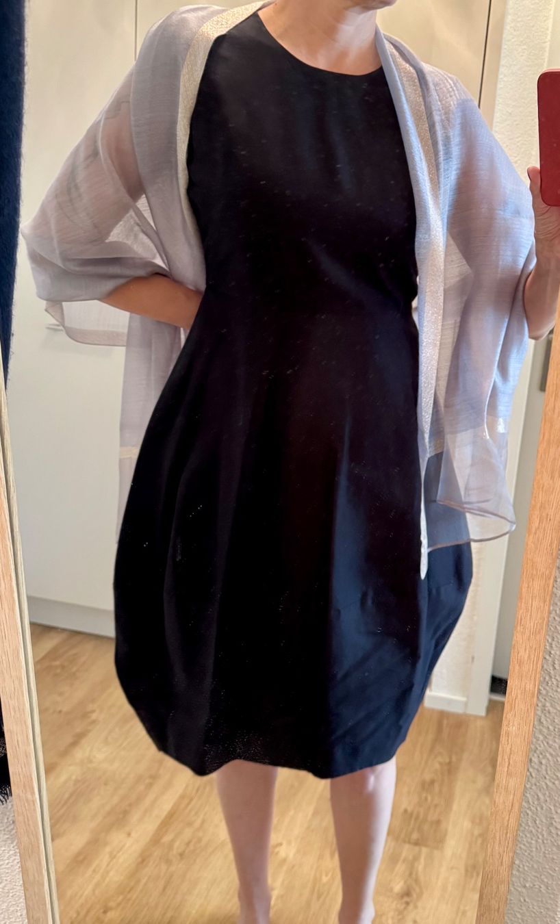 Cos Vestiti: COS Abendkleid schwarz Gr.40 – Usato da Männedorf venduto da Olumio 1