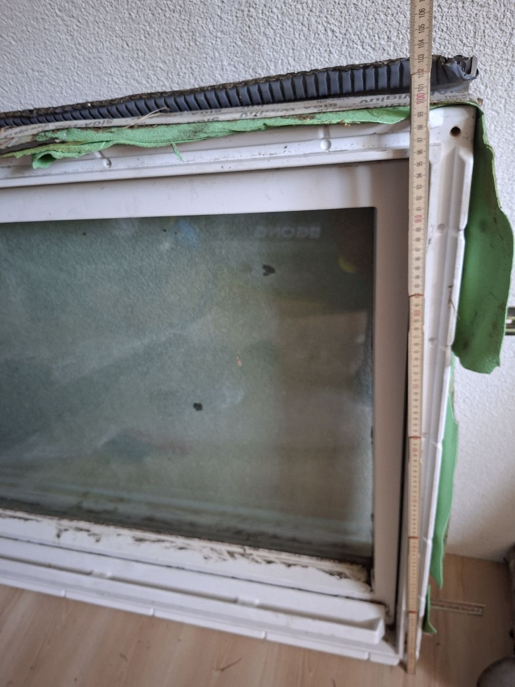 Fenêtres: Velux Dachfenster – D'occasion à Filzbach par Ariane_SR71 4