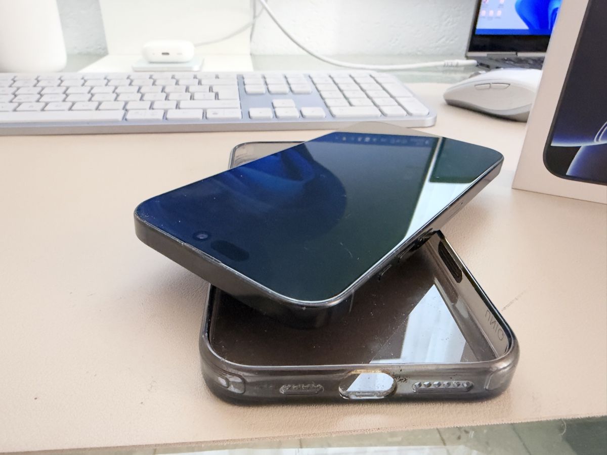 Apple Portables: iPhone 16 Pro Max 1 TB Schwarz – D'occasion à Rubigen par Romeo92 6