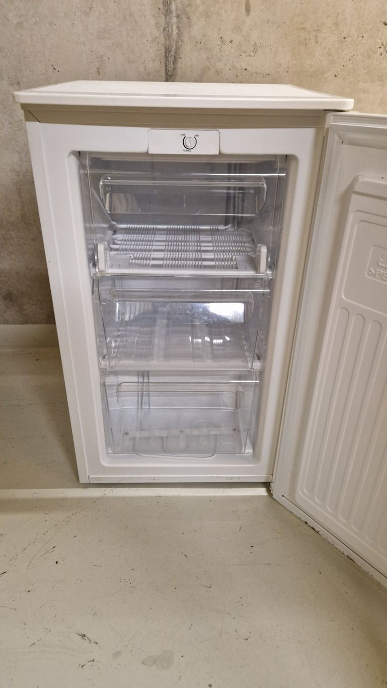 Kibernetik Congélateurs: Standalone freezer KIBERNETIK TK65L – D'occasion à Corseaux par md_clark 1