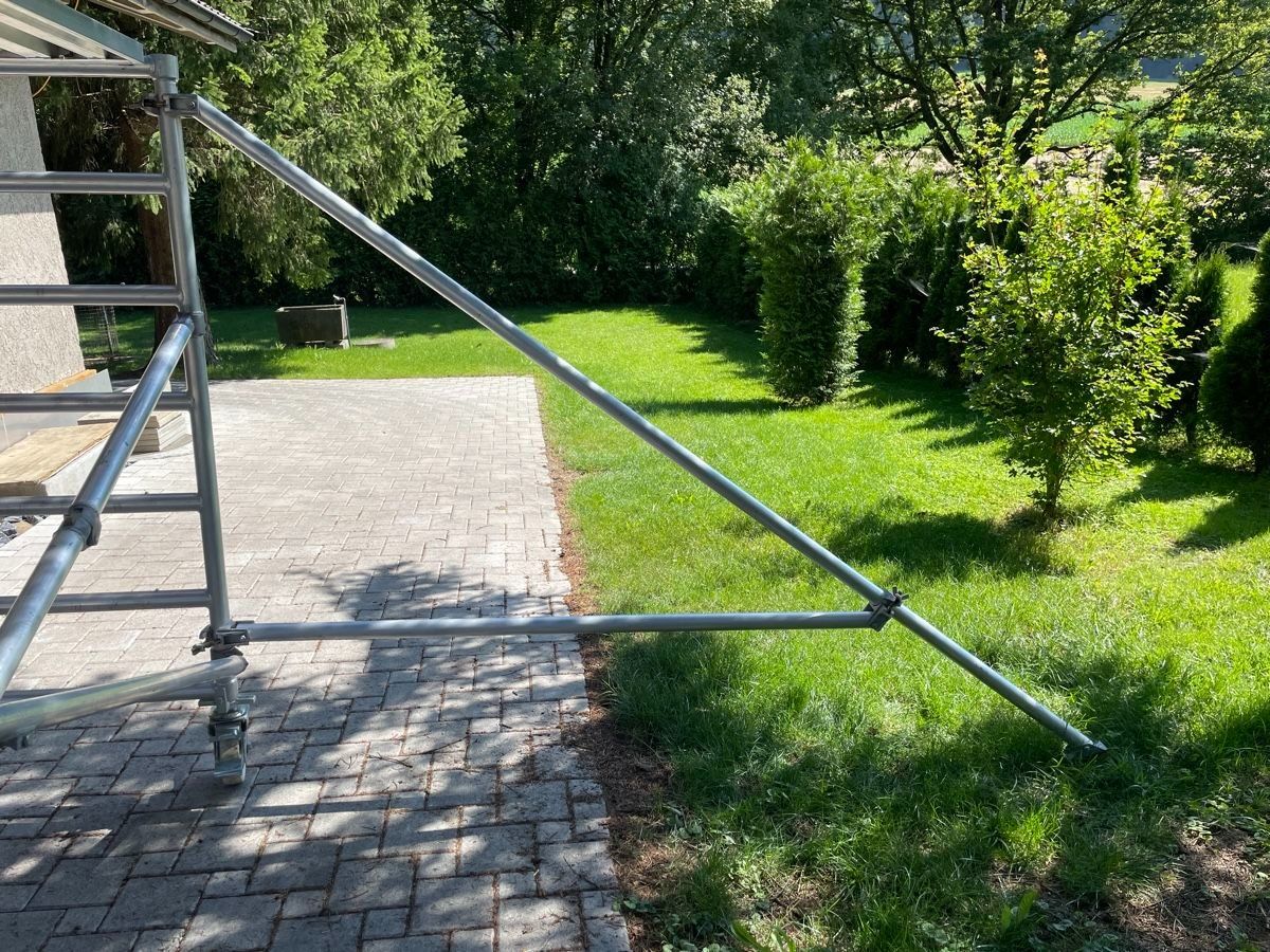 Gerüste: Seitenstützen für Rollgerüst – Neu (gemäss Beschreibung) aus Bévilard von Vince3