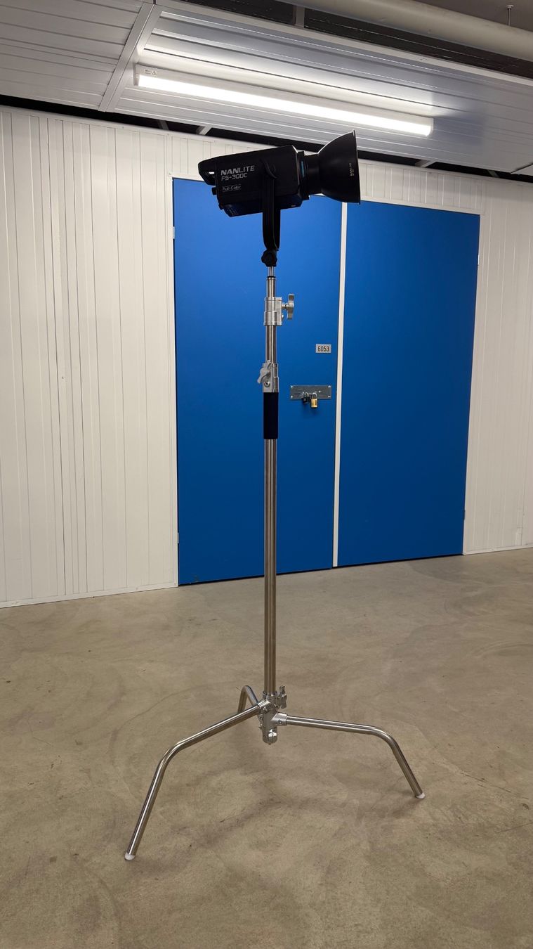 Lampade: NANLITE FS 300C – Usato da Zürich venduto da guille.arg 4