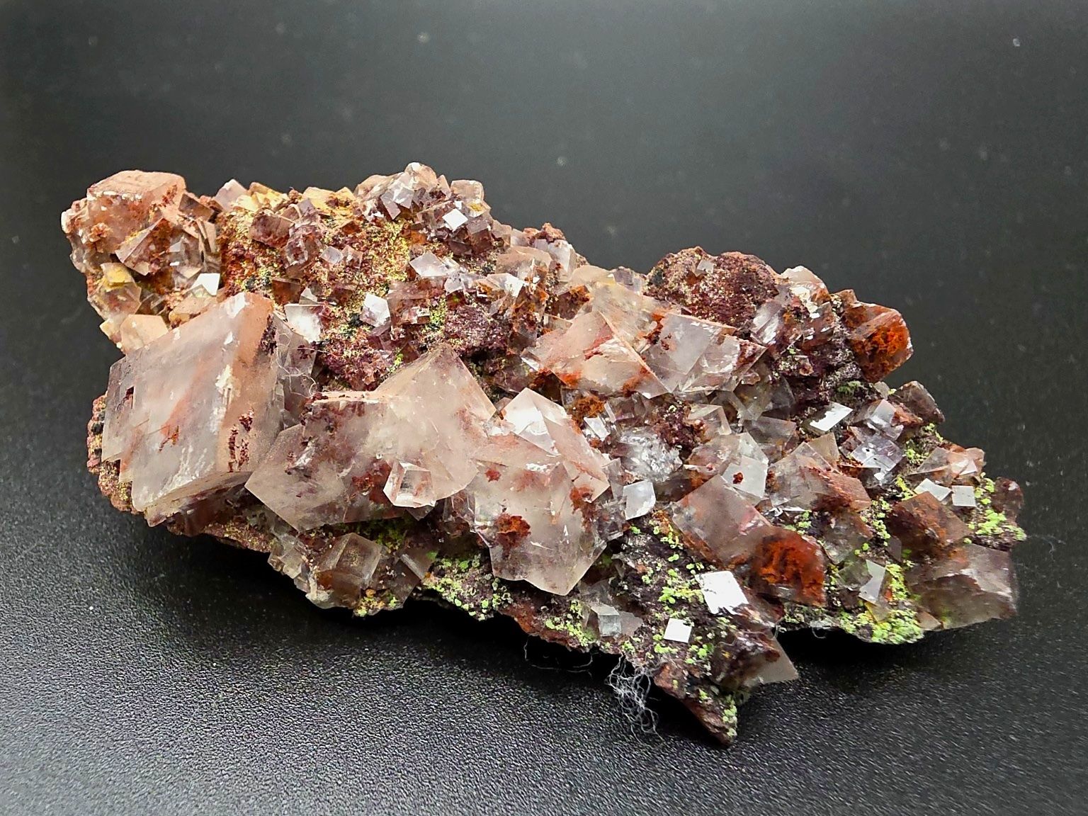 Mineralien & Heilsteine: Calcite and Duftite on Dolomite from Tsumeb, Namibia – Gebraucht aus Figino von panshop 2
