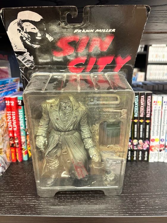 Sin City figurine Marv 17 cm Mezco Toys