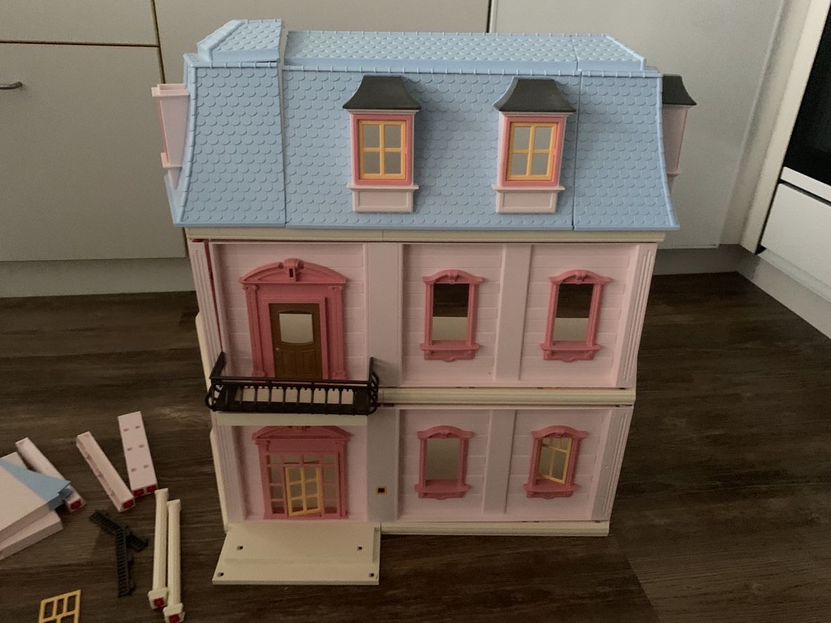 Playmobil Case e mobili per bambole: Playmobil Haus 5303 – Usato da Emmen venduto da Bgucci_girl 1