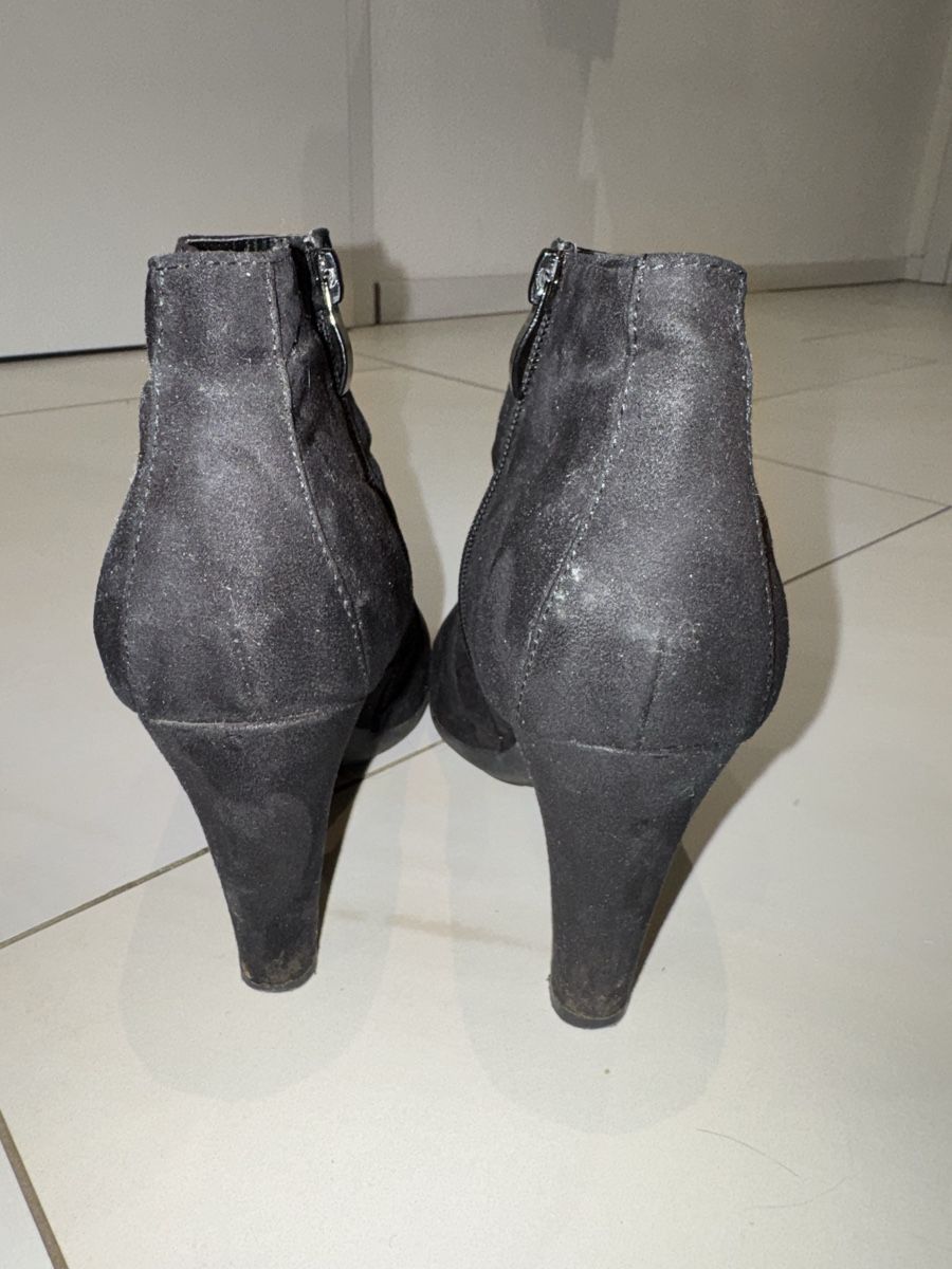 Graceland Scarpe da donna: Bottine à talons – Usato da Boécourt venduto da kat_hj5y 2