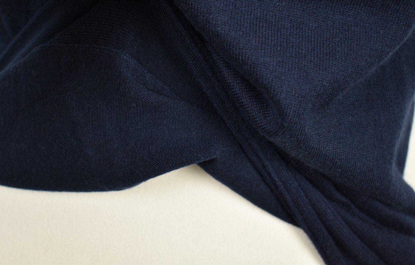 Aigner Pullover & Sweatshirts: Aigner Strickshirt Gr.34, dunkelblau, Baumwolle & Kaschmir – Gebraucht aus Nürensdorf von 2ND_STORY 4