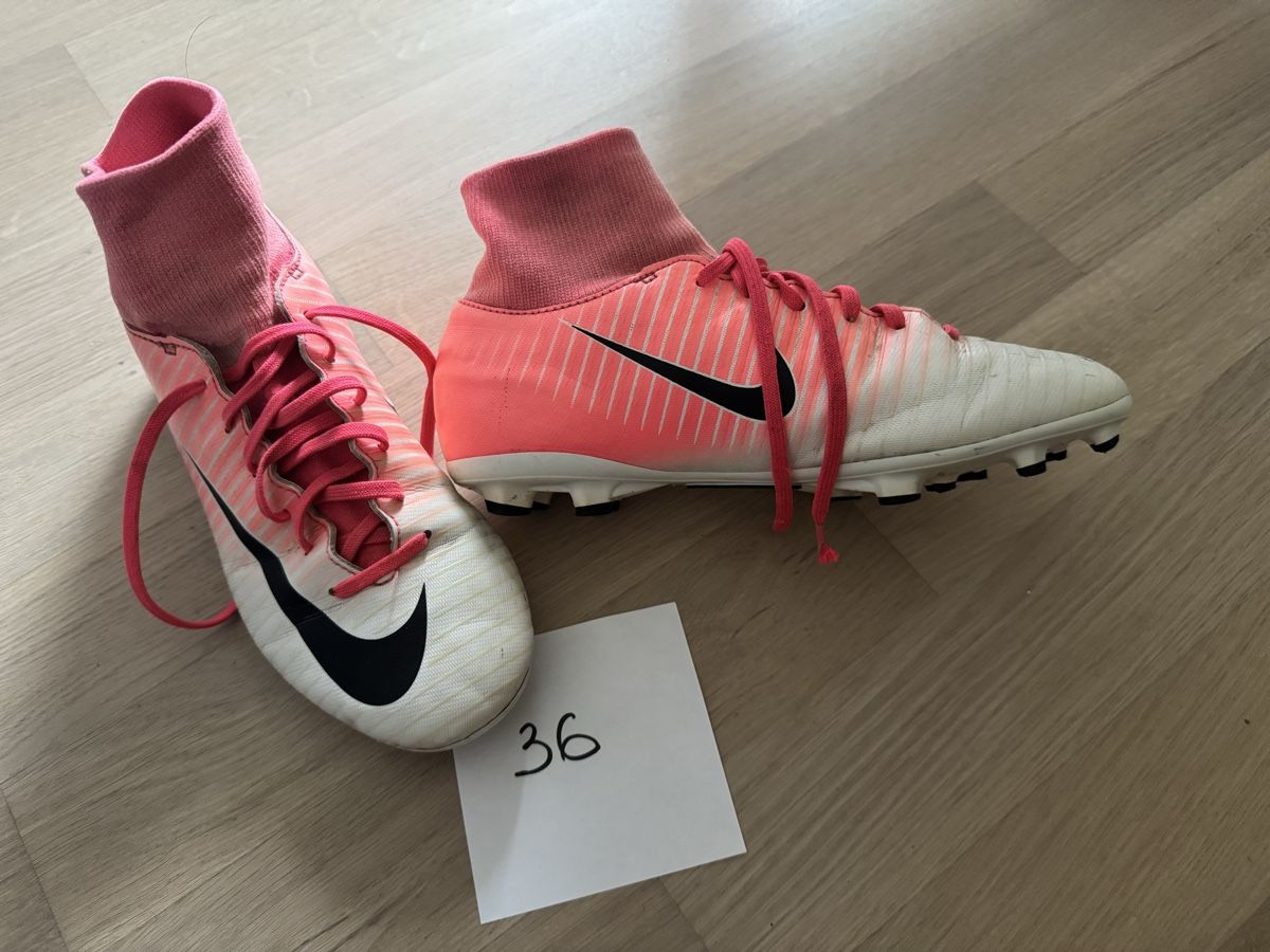 Adidas Scarpe da uomo: Fussballschuhe – Usato da Cham venduto da kat_x9vj 2