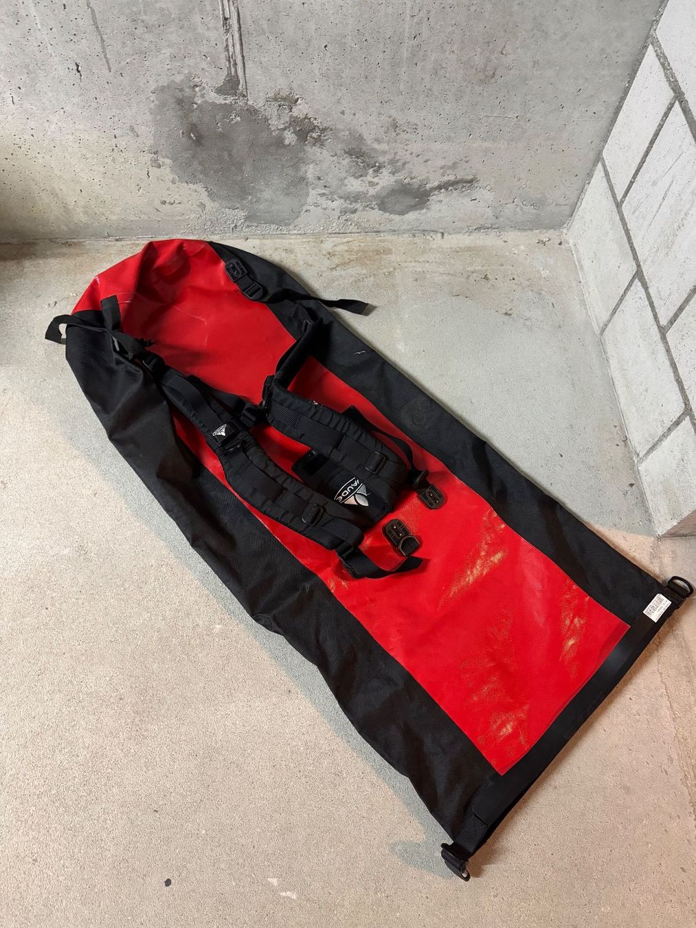 Vaude Rucksäcke: VAUDE - Sac étanche 60l, noir/rouge – Gebraucht aus Sugiez von Azeros