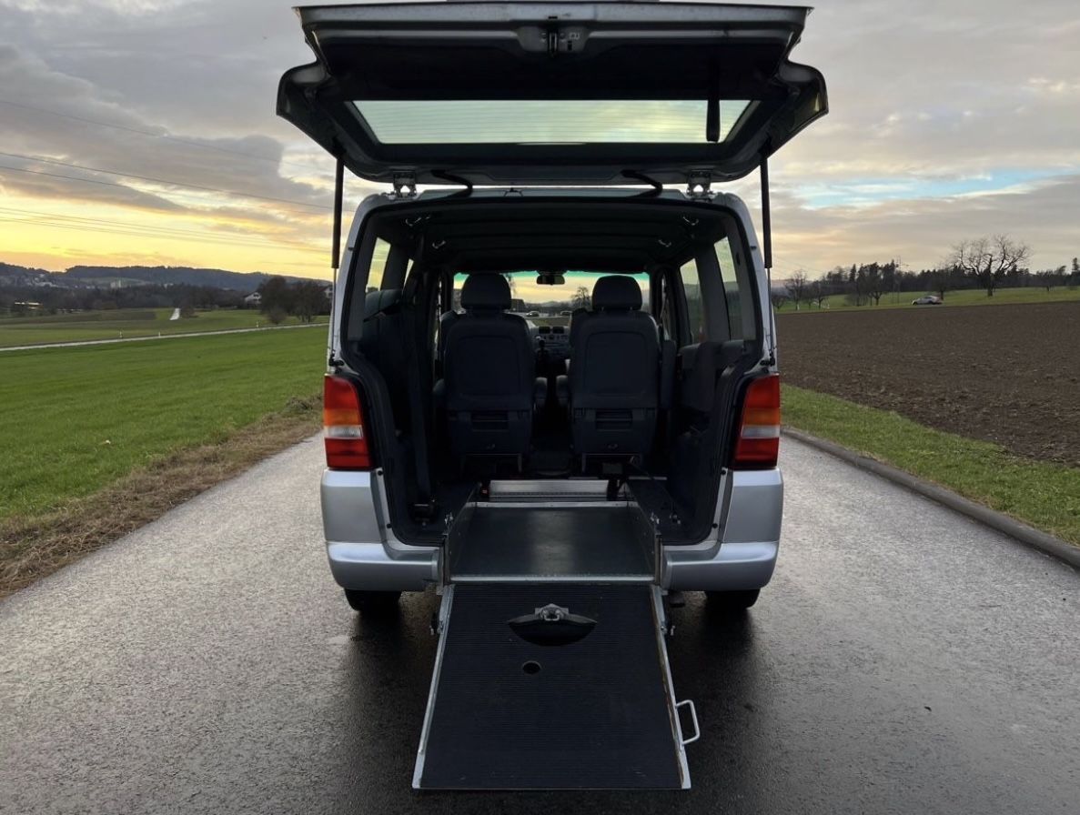 Mercedes-Benz Automobili: Mercedes V-Class Invalidenrampe – Usato da Zürich venduto da BESALE2015 2