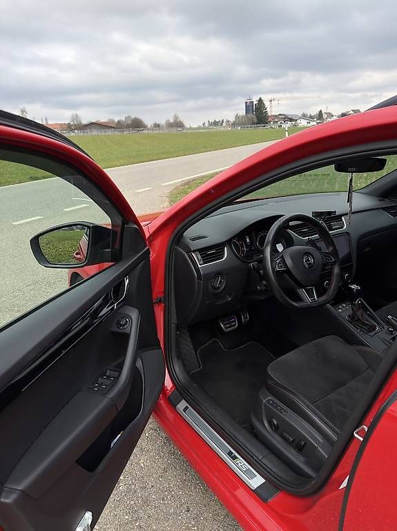 Skoda Autos: Skoda Octavia RS245 DSG Facelift - Panorama - 245PS – Gebraucht aus Pfungen von fab_8fcw 3