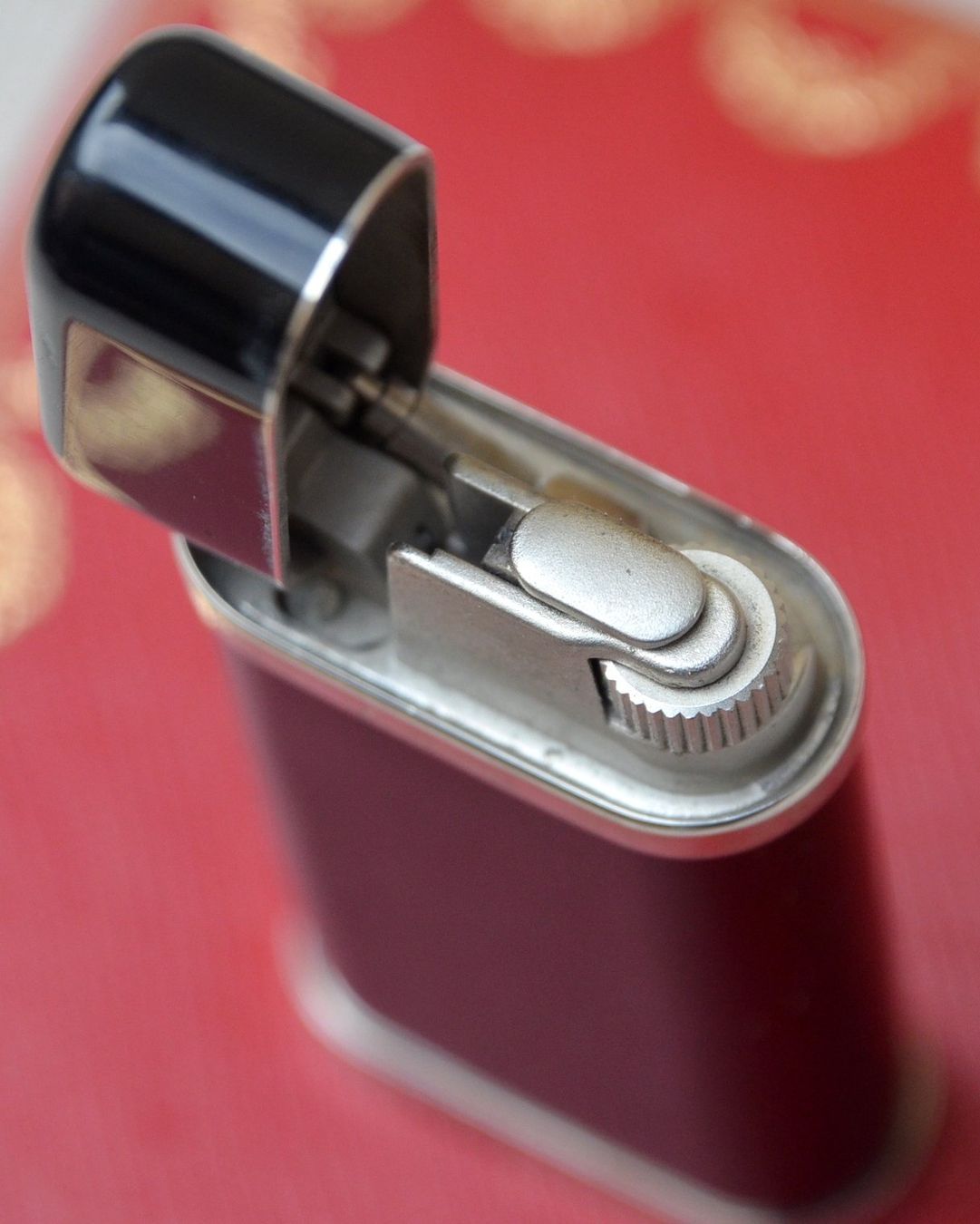 Cartier Accendini: Cartier Feuerzeug / briquet – Usato da Collonges venduto da Auganien 4