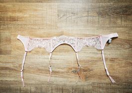Noir BH-Halterung Spitze rosa Groesse M