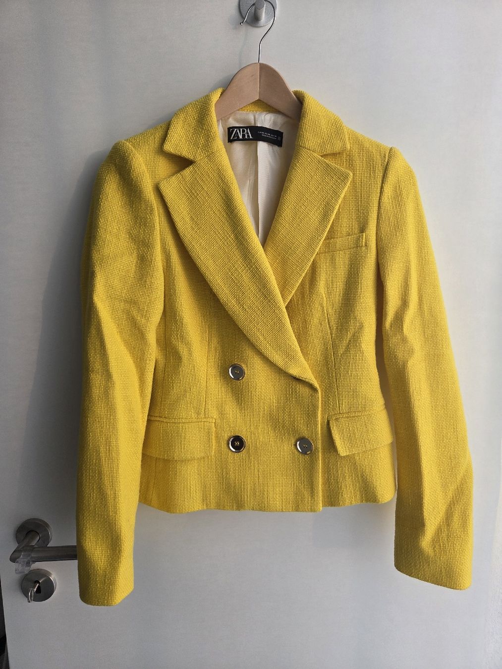 Zara Jacken: Gelber Blazer Gr. XS – Neu (gemäss Beschreibung) aus Kriens von ..stx..