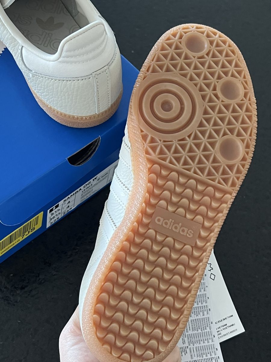 Adidas Herrenschuhe: Adidas Samba OG UK 4 – Neu (gemäss Beschreibung) aus Stäfa von bambinas 3